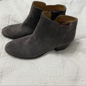 grey lucky brand booties